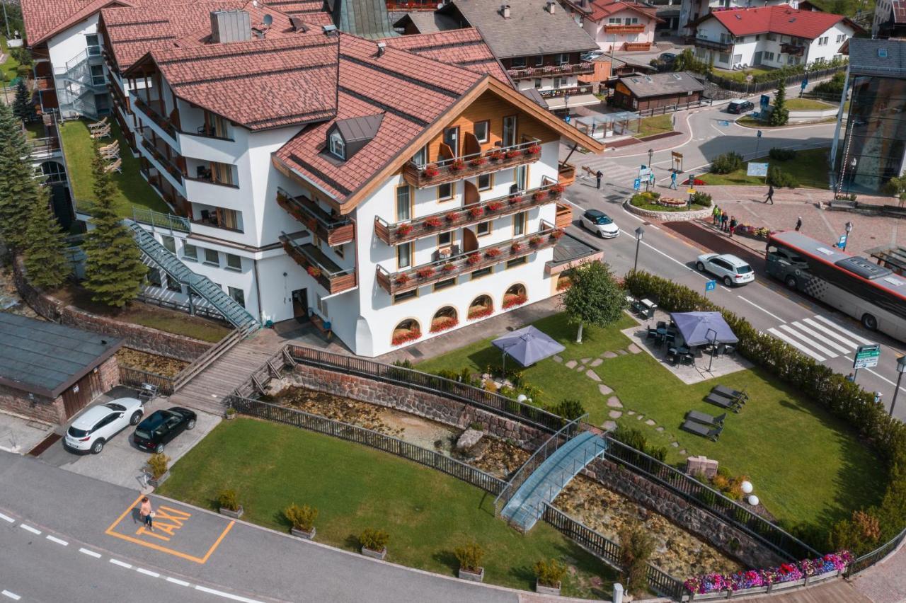 Hotel Oswald Σέλβα ντι Βαλ Γκαρντένα Εξωτερικό φωτογραφία