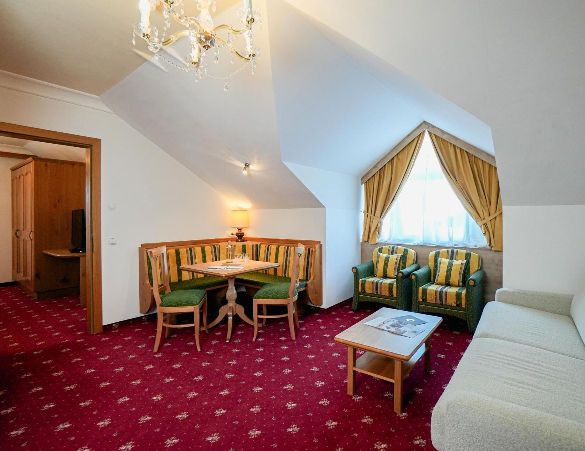 Hotel Oswald Σέλβα ντι Βαλ Γκαρντένα Εξωτερικό φωτογραφία