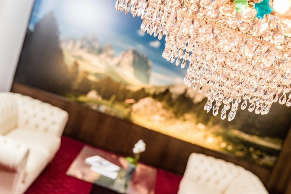 Hotel Oswald Σέλβα ντι Βαλ Γκαρντένα Εξωτερικό φωτογραφία